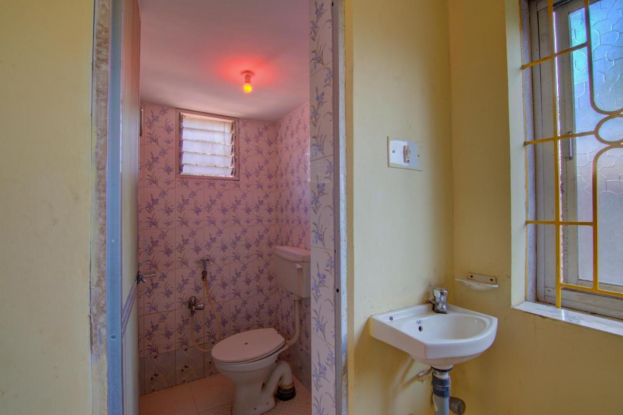 Molly'S Nest Hotel Мандрем Екстериор снимка